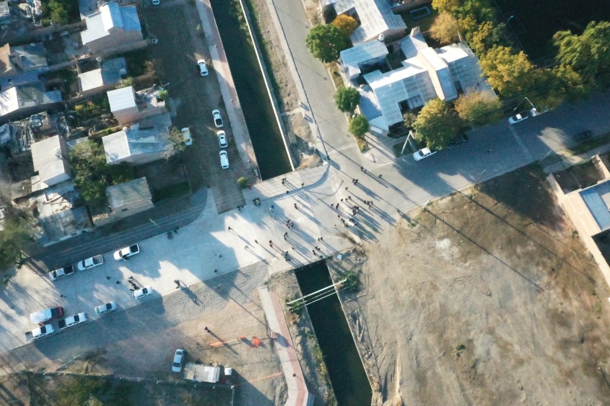 Subsecretaría de Recursos Hídricos acompañó la inauguración del nuevo puente sobre el arroyo Durán