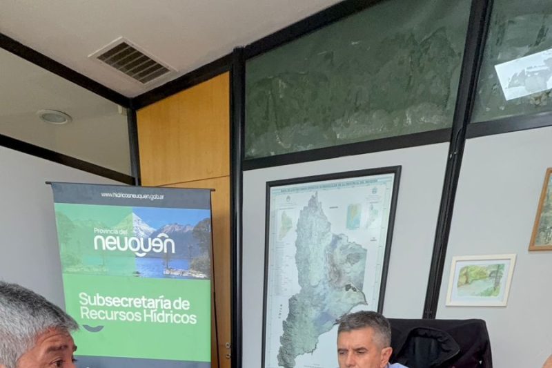 Recursos Hídricos firmó un convenio para la ejecución de un pozo de agua en Las Lajas