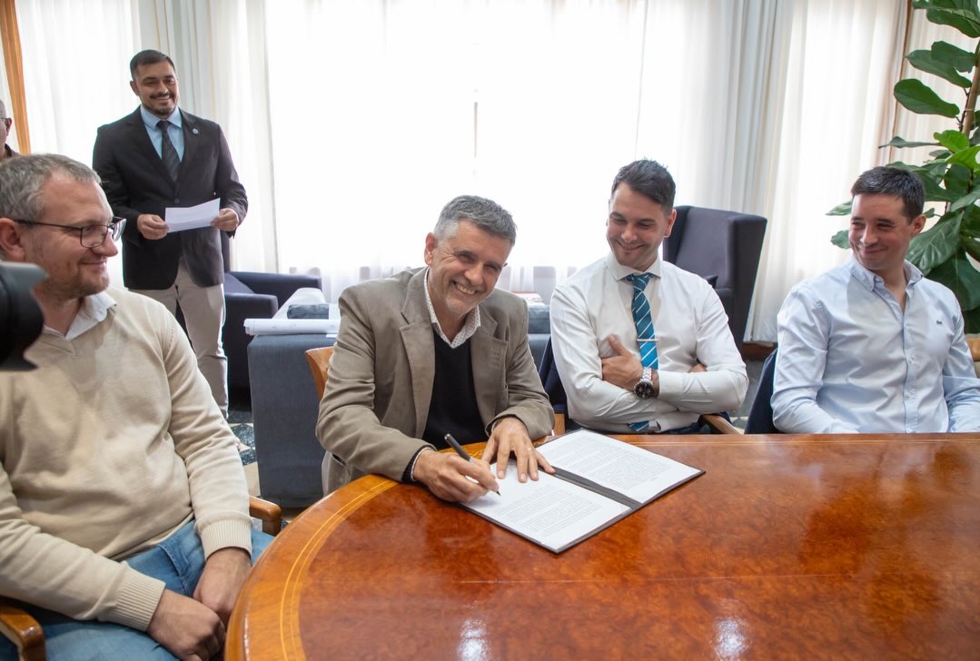 La Provincia avanza en obras clave de conectividad en Villa Traful y Rincón de los Sauces