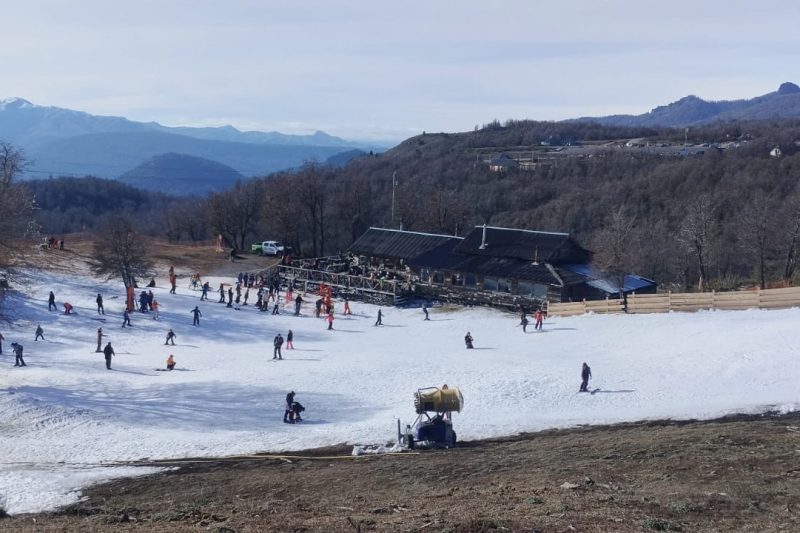 Recursos Hídricos realizó un monitoreo de calidad del agua en la base del cerro Chapelco