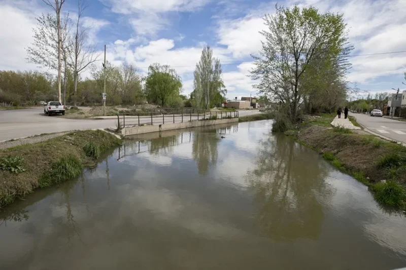 La Provincia licitará la obra de ampliación del colector pluvioaluvional del Oeste de Neuquén